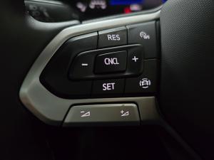 Volkswagen Polo hatch 1.0TSI Life manual - Image 9