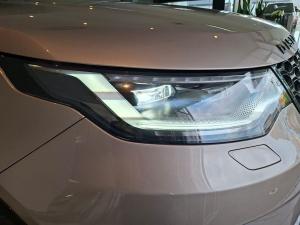 Land Rover Discovery D300 R-Dynamic SE - Image 3