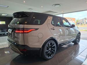 Land Rover Discovery D300 R-Dynamic SE - Image 7