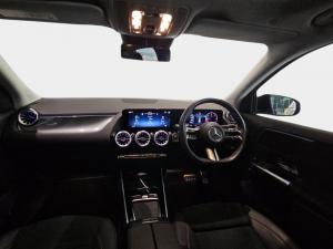 Mercedes-Benz GLA GLA200d Progressive - Image 16