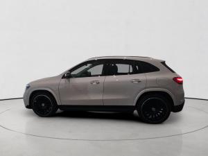 Mercedes-Benz GLA GLA200d Progressive - Image 4
