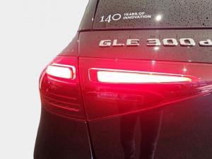 Mercedes-Benz GLE GLE300d 4Matic - Image 20