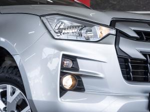 Isuzu D-Max 1.9TD Extended cab LS auto - Image 3