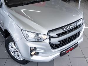 Isuzu D-Max 1.9TD Extended cab LS auto - Image 4