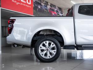 Isuzu D-Max 1.9TD Extended cab LS auto - Image 8