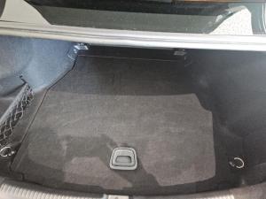 Mercedes-Benz C-Class C220d Avantgarde - Image 10