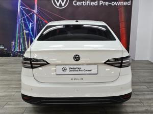 Volkswagen Polo sedan 1.6 manual - Image 12