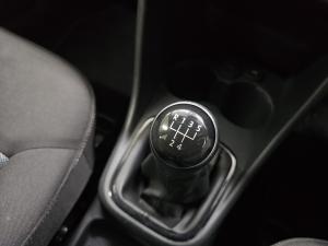 Volkswagen Polo Vivo hatch 1.4 Life - Image 8