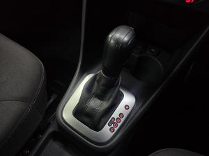 Volkswagen Polo Vivo hatch 1.6 Life - Image 8