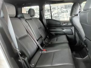 Toyota Land Cruiser Prado 2.8GD VX-R - Image 13