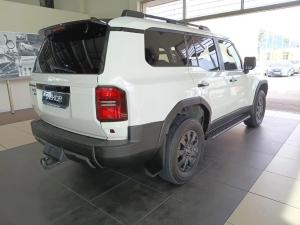 Toyota Land Cruiser Prado 2.8GD VX-R - Image 4