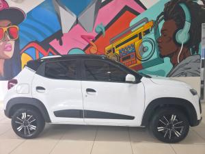 Renault Kwid 1.0 Climber auto - Image 1