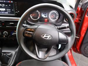 Hyundai Grand i10 1.0 Premium hatch - Image 11