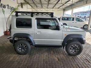 Suzuki Jimny 1.5 GLX AllGrip 3-door manual - Image 3