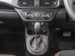 Hyundai Grand i10 1.2 Premium hatch - Image 9