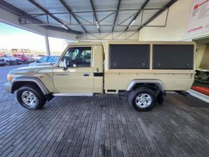 Toyota Land Cruiser 79 4.5D-4D LX V8 single cab - Image 15
