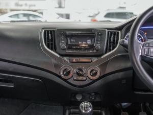 Toyota Starlet 1.4 Xi - Image 10
