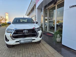 Toyota Hilux 2.8GD-6 double cab Raider auto - Image 4
