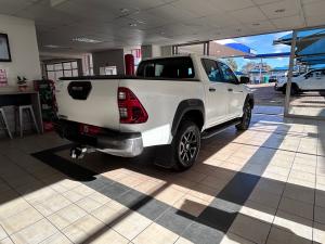 Toyota Hilux 2.8GD-6 double cab Legend auto - Image 2