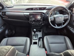 Toyota Hilux 2.8GD-6 double cab 4x4 Legend auto - Image 6
