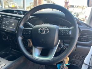 Toyota Hilux 2.4GD-6 double cab 4x4 Raider X auto - Image 8