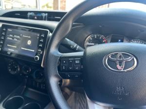 Toyota Hilux 2.4GD-6 double cab 4x4 Raider X auto - Image 9