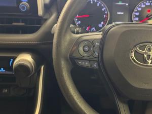 Toyota RAV4 2.0 GX auto - Image 8