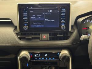 Toyota RAV4 2.0 GX auto - Image 12