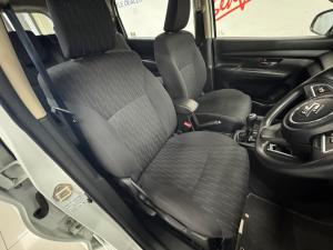 Suzuki Ertiga 1.5 GL manual - Image 13