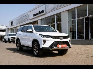 Toyota Fortuner 2.4GD-6 4x4 - Image 1