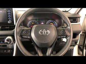 Toyota RAV4 2.0 GX auto - Image 8