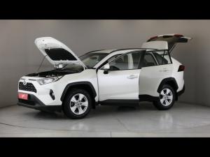 Toyota RAV4 2.0 GX auto - Image 27