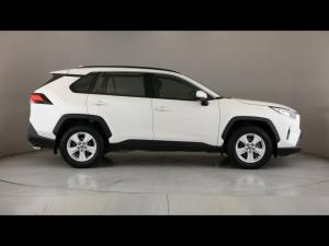 Toyota RAV4 2.0 GX auto - Image 3