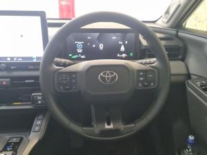 Toyota RAV4 2.5 HEV VX E-Four - Image 8
