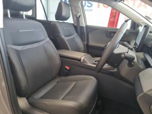 Toyota RAV4 2.5 HEV VX E-Four - Image 17
