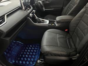 Toyota RAV4 2.5 Hybrid GX - Image 7