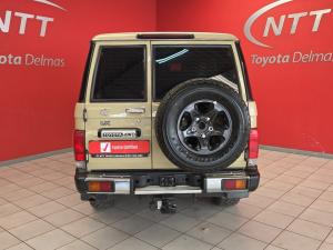 Toyota Landcruiser 76 2.8 GD-6 S/W - Image 5