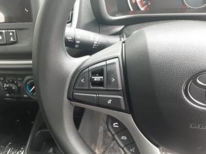Toyota Vitz 1.0 XR AMT - Image 9