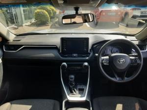 Toyota RAV4 2.0 GX CVT - Image 6