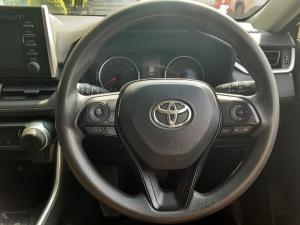 Toyota RAV4 2.0 GX CVT - Image 8