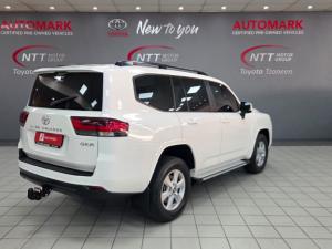 Toyota Landcruiser 300 V6 3.3D GX-R - Image 2