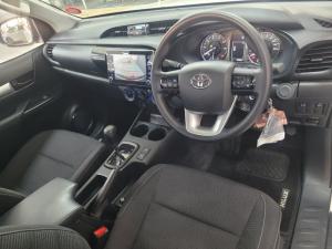 Toyota Hilux 2.4 GD-6 RB Raider automaticE/CAB - Image 6