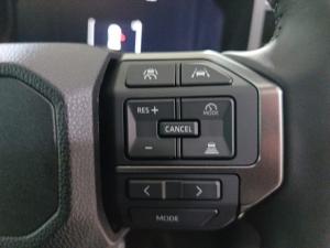 Toyota Hilux 2.8 GD-6 RB Raider X 4X4 automaticXtra Cab - Image 10