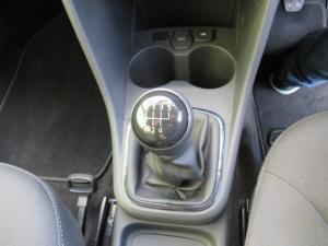 Volkswagen Polo Vivo 1.4 Life - Image 11