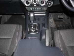 Toyota Hilux 2.4 GD-6 Raider 4X4 automaticD/C - Image 14