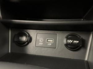 Hyundai Kona 2.0 Executive automatic - Image 10