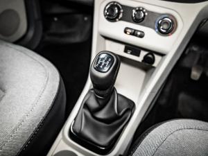 Tata Tiago 1.2 XT manual - Image 9