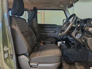 Suzuki Jimny 1.5 GLX AllGrip 3-door manual - Image 8