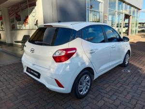 Hyundai Grand i10 1.0 Executive hatch - Image 3