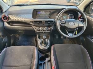 Hyundai Grand i10 1.0 Executive hatch - Image 7